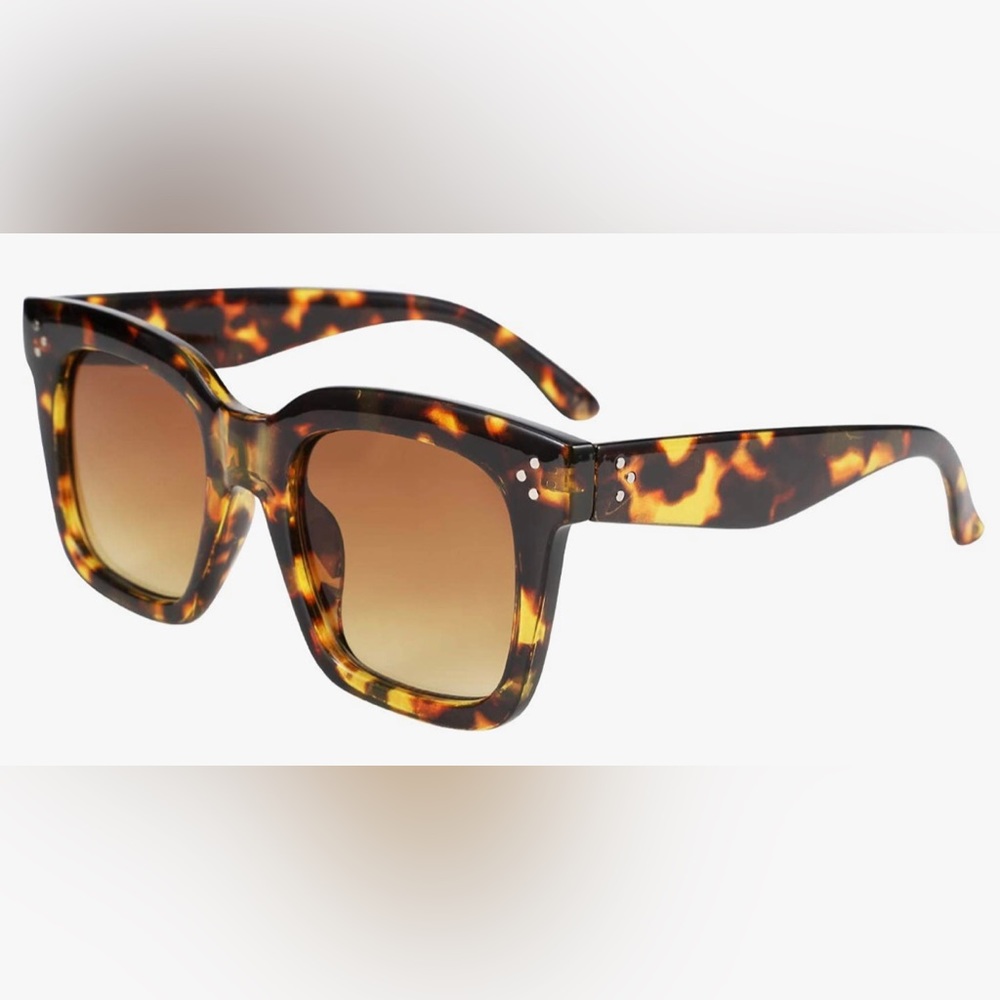 Nwot Oversize Square Tortoise Shell Sunglasses - image 1